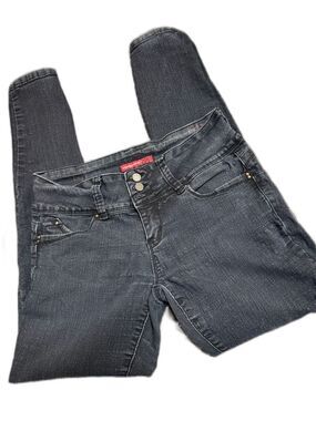 High-Rise Black Skinny Jeans with Double-Button Waist